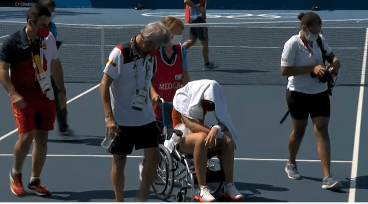 O jucătoare de tenis a părăsit terenul în scaunul cu rotile la Jocurile Olimpice de la Tokyo, „din cauza căldurii”