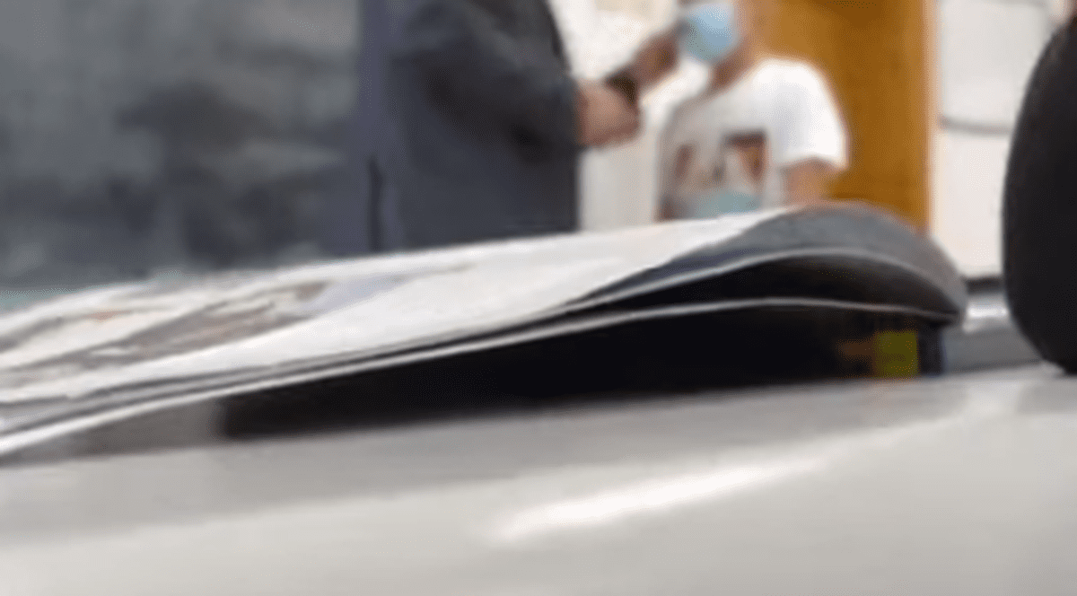 Școala a început cu incidente. Un dascăl din Suceava și o profesoră din Baia Mare, acuzați că și-au agresat elevii