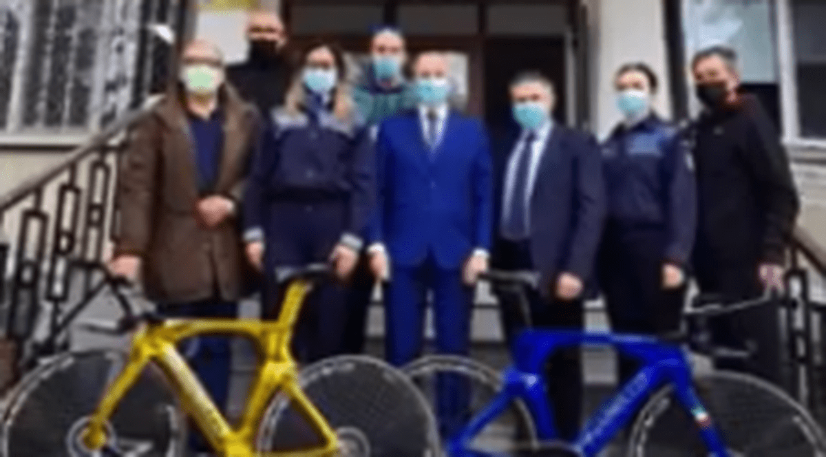 Bicicletele de 600.000 de euro furate naţionalei de ciclism a Italiei de patru români, predate proprietarilor