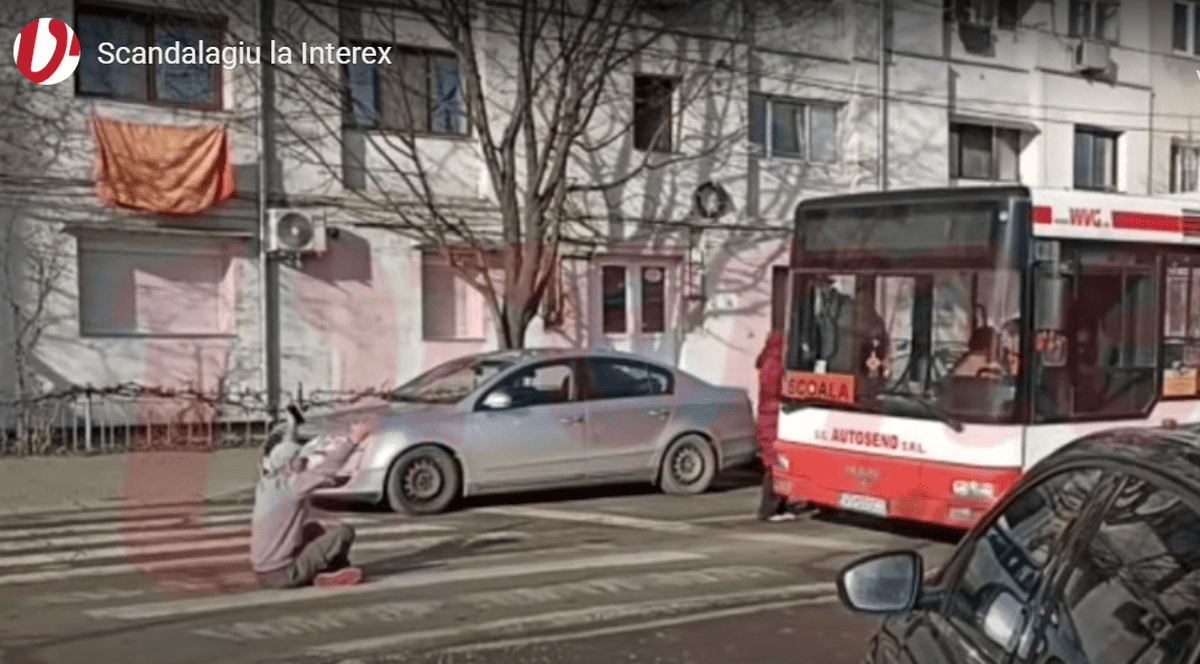 Un bărbat aflat în carantină a blocat circulația pe o stradă din Vaslui, după ce și-a pierdut banii la păcănele