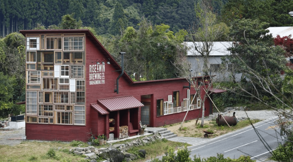 Sursa: Hiroshi Nakamura & NAP