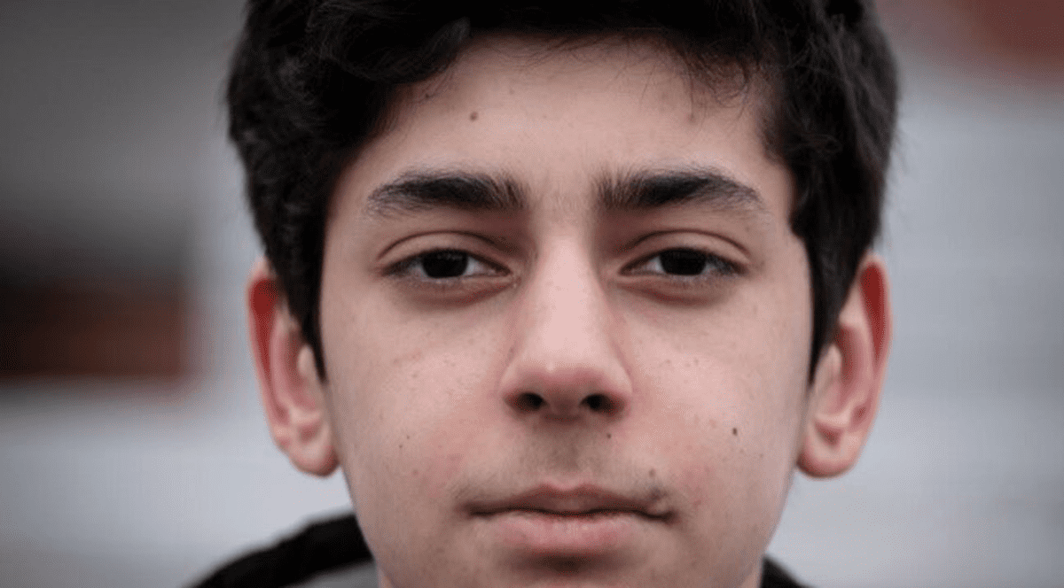 Băiatul care a fugit într-un an din calea a două războaie. „Acum opt luni ne-am părăsit casa din Afganistan și am venit în Ucraina”