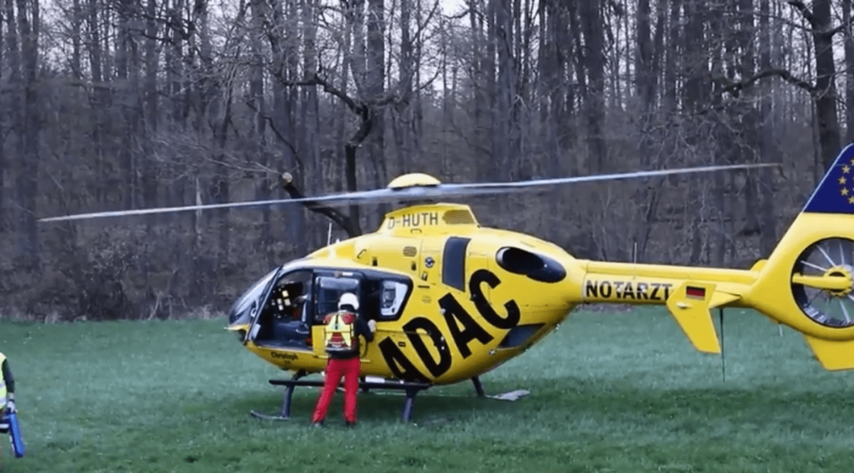 Prea greu pentru elicopterul de salvare, în Germania. Serviciile de urgență: „Greutate depășită, bărbatul a fost dus la spital cu ambulanța”