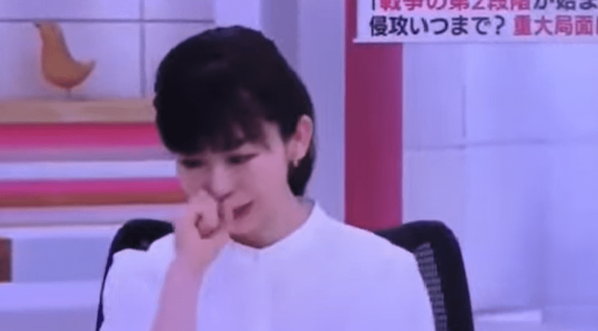 VIDEO | O prezentatoare a izbucnit în plâns, în timp vorbea despre Vladimir Putin: „A fost atât de frustrant să citesc asta”