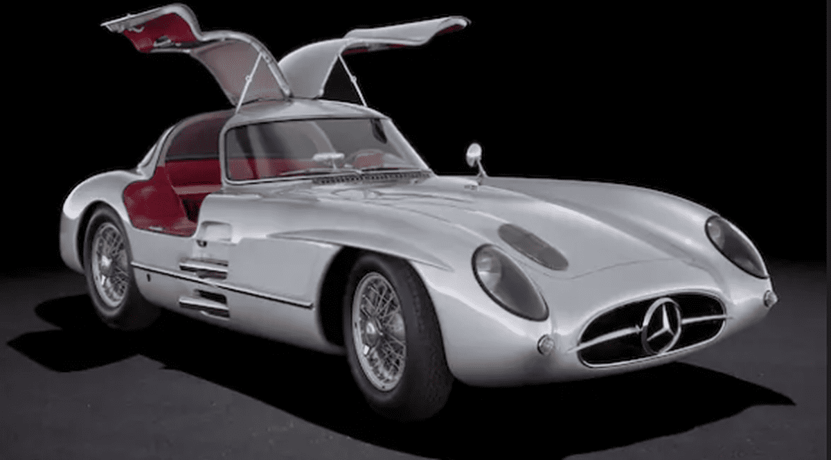 Cea mai scumpă mașină din lume. Suma fabuloasă cu care a fost cumpărat un Daimler fabricat acum 67 de ani