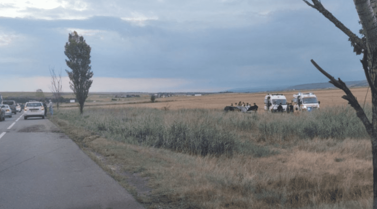 Un mort și șase răniți, între care trei copii, în urma unui accident în Lețcani, Iași