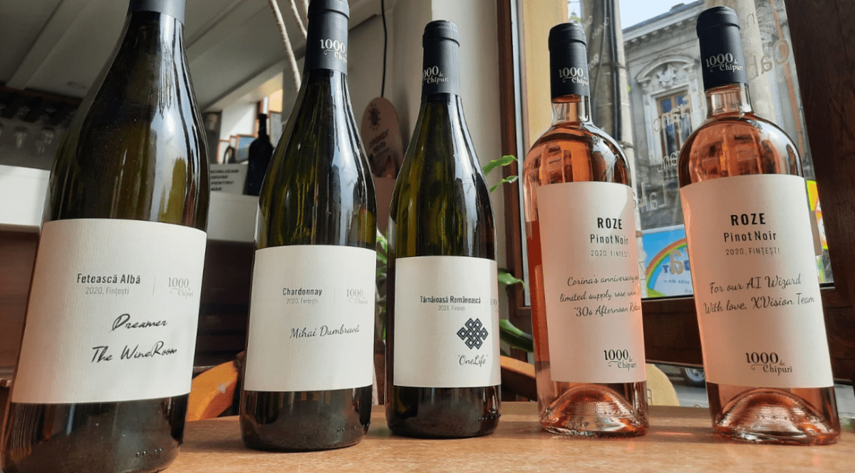 „Vinul tău din via ta”: Chardonnay 2021 de la Crama „1000 de Chipuri” / De ce să cumperi doar o sticlă, când poți avea tot butașul?
