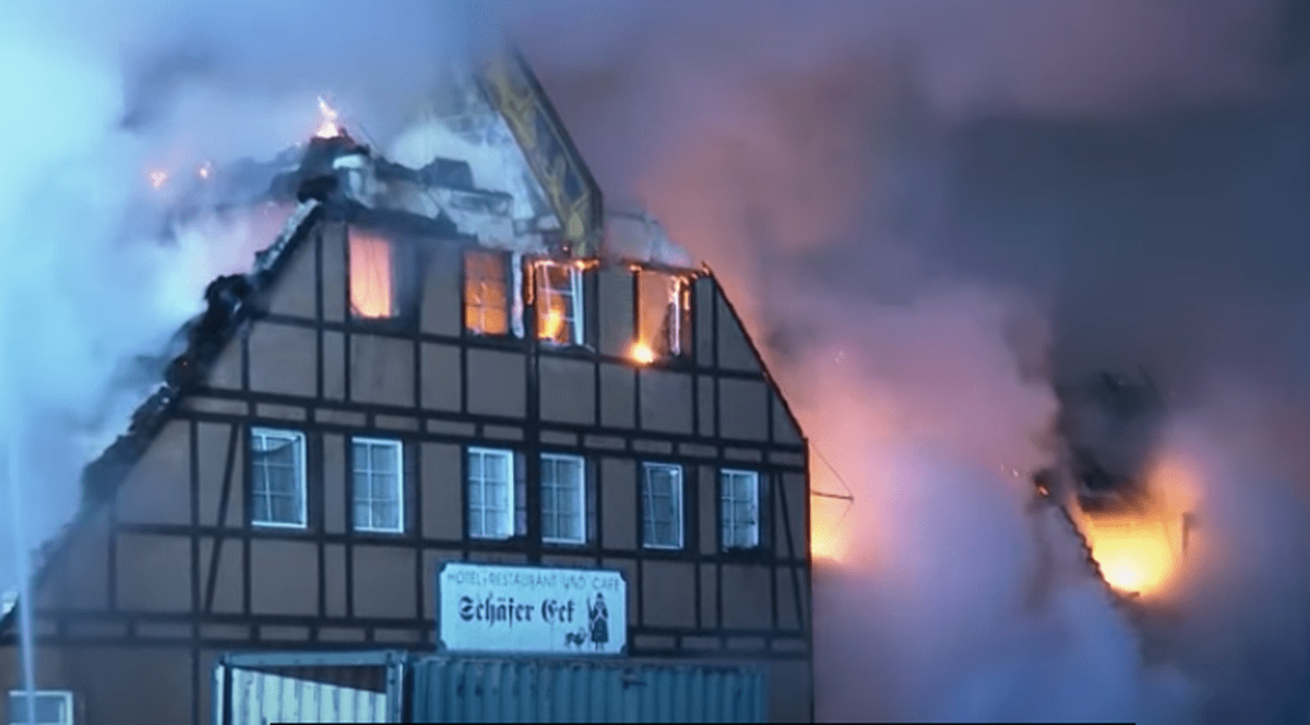 Un hotel transformat în adăpost pentru refugiați ucraineni, incendiat în Germania. 14 persoane au fost salvate din flăcări