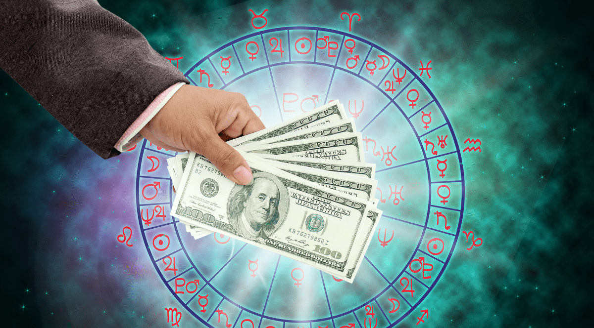zodii cu noroc la bani in luna octombrie- 4 zodii au noroc la bani