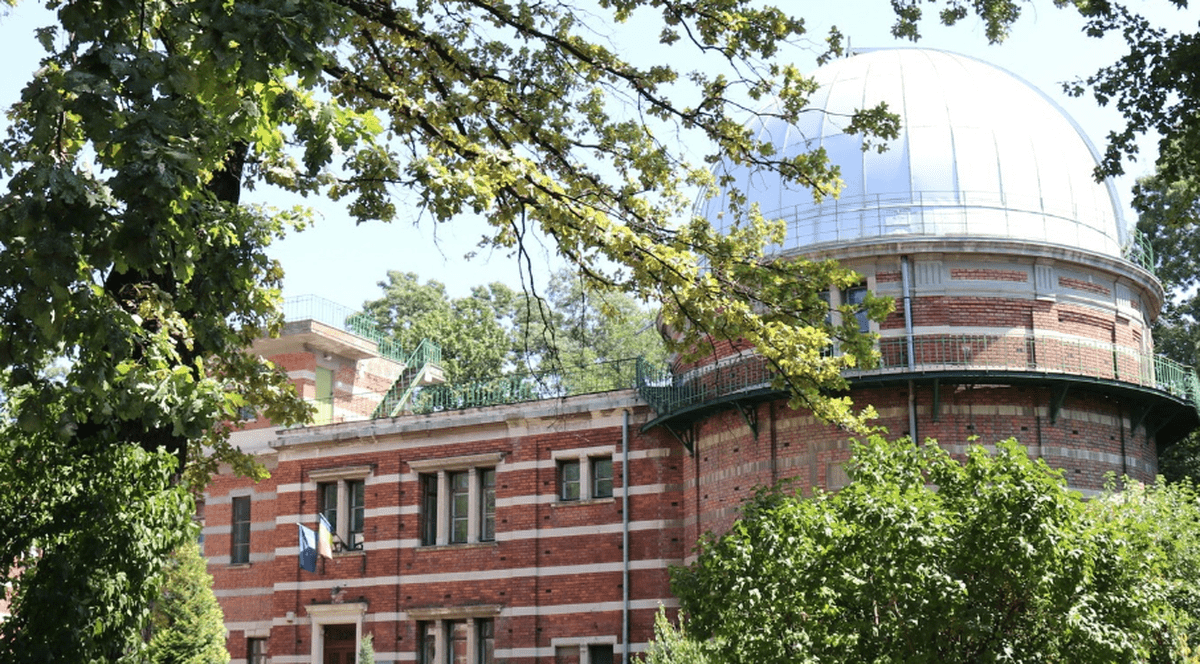 Angajaţii Institutului Astronomic, mutați toți într-un singur birou din cauza facturilor la energie. „Lucrăm în frig, la temperatura de afară”