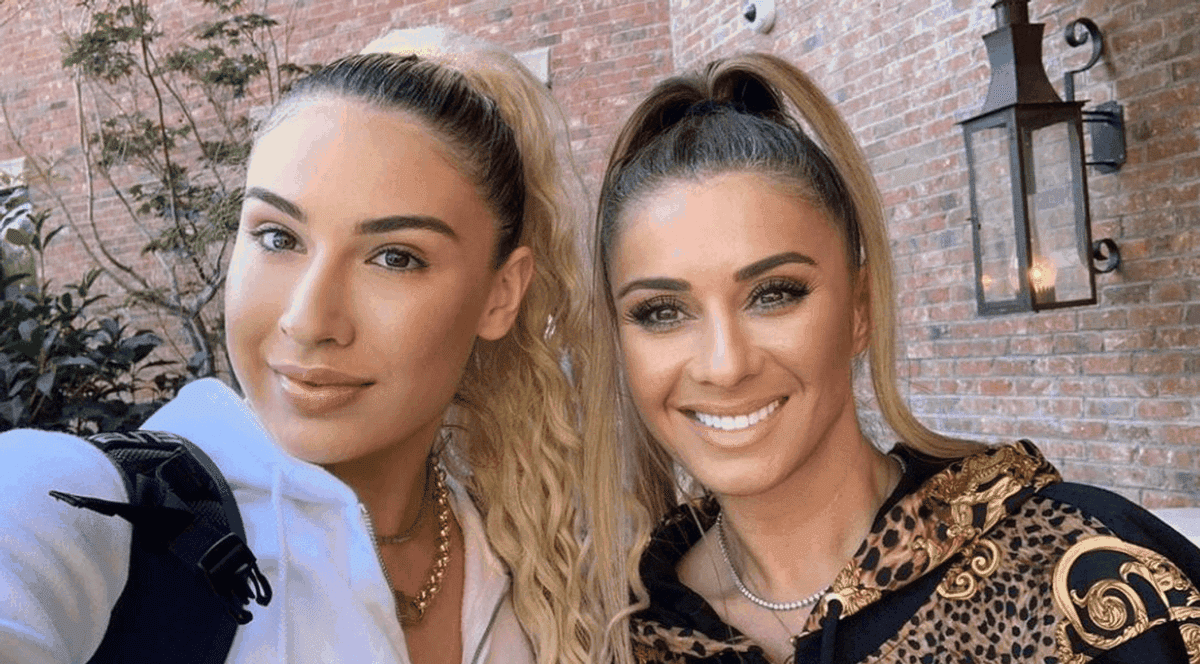 Sarah Dumitrescu a spus cine e idolul ei: „A fost lângă mine non-stop”. Nu e vorba de Anamaria Prodan, mama ei