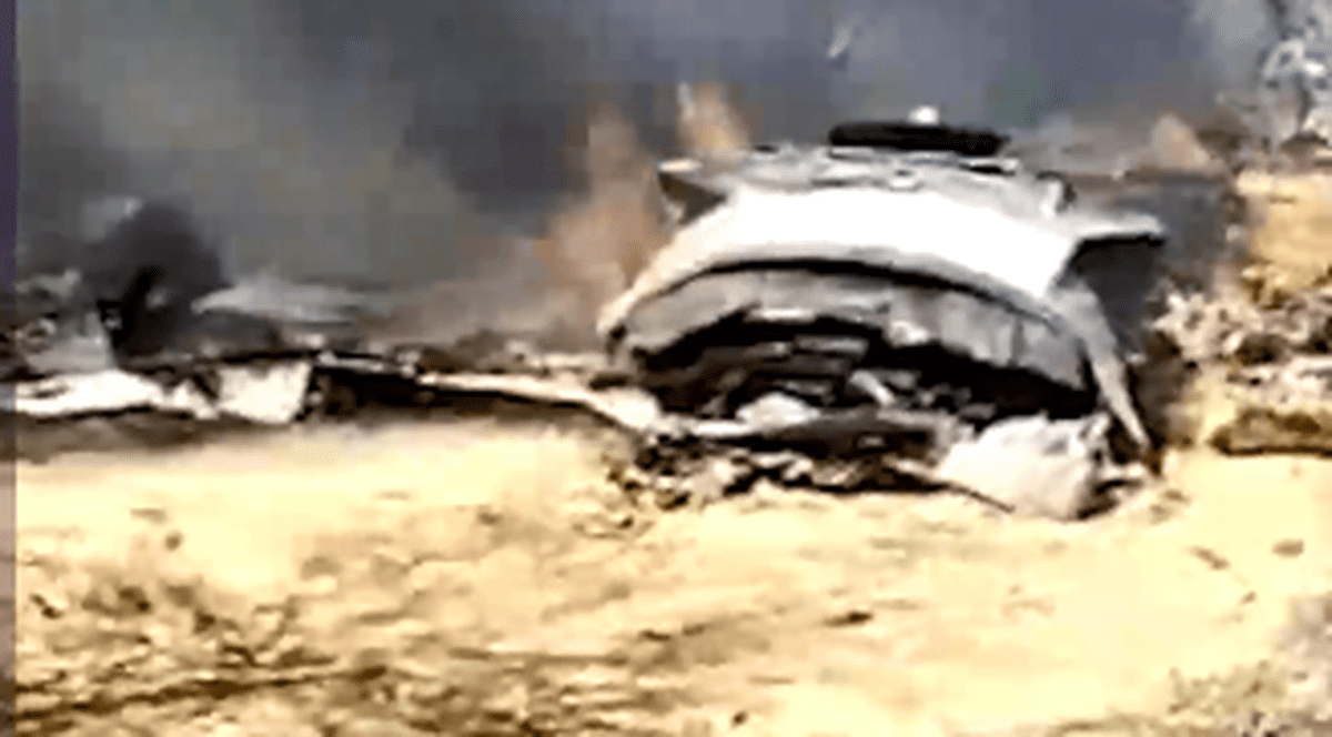 Trei oameni au murit, după ce un avion MiG-21 s-a prăbușit peste o casă, în India. Pilotul a reușit să se ejecteze