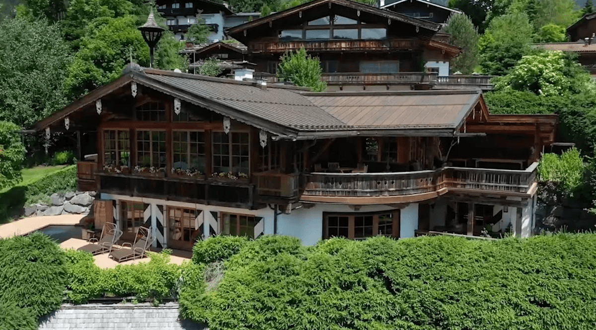 Familia Putin, vacanțe de lux în stațiunea Kitzbühel, într-o vilă de 10,8 milioane de euro, deținută, prin interpuși, de un oligarh rus sancționat din 2014