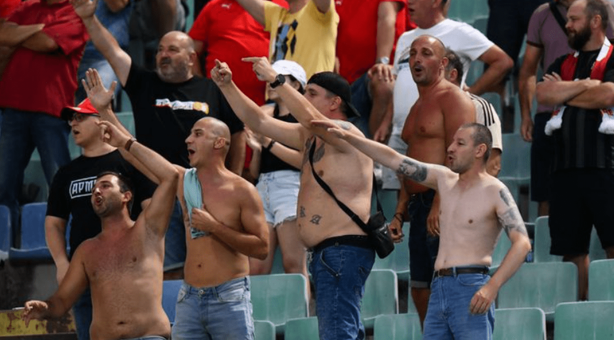 Probleme încă din primul minut la ȚSKA 1948 Sofia - FCSB. UEFA a intervenit și pot urma sancțiuni drastice