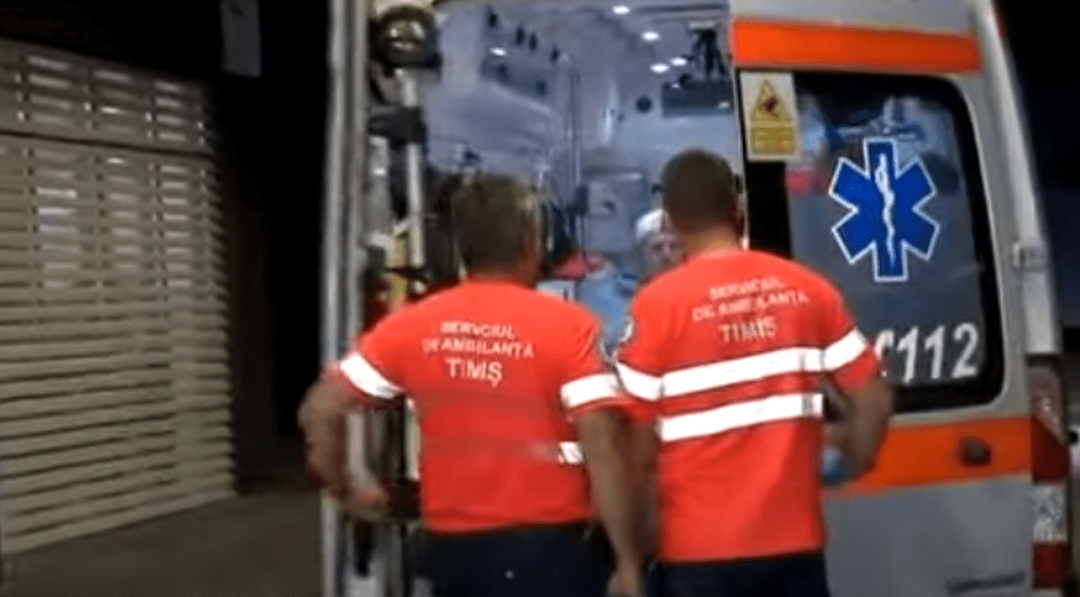 Doi pompieri răniți în explozia de la stația GPL din Crevedia au revenit în țară, după tratamentul în Italia