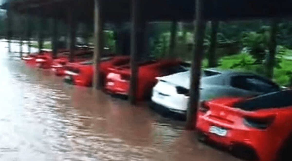 Mai multe Ferrari, aduse de proprietari la un eveniment auto, prinse în inundațiile din Brazilia: „Am salvat peste 5,5 milioane de euro”