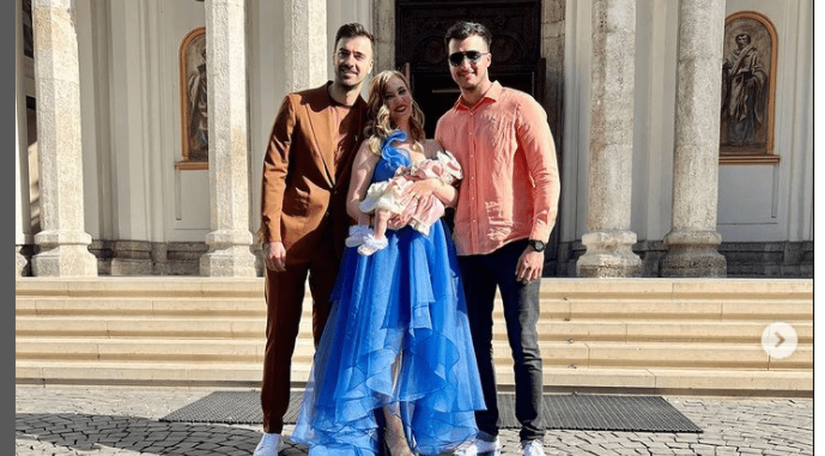 Liviu Teodorescu și Iulia și-au botezat fetița, pe Ecaterina. Imagini de la eveniment. „Este cea mai emoționantă zi din viața mea”