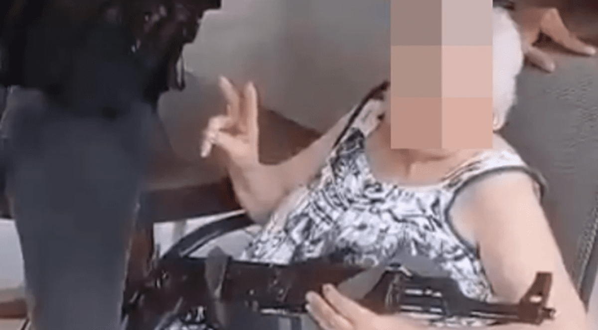 Bild, despre imaginile difuzate de canalele media afiliate Hamas: „Teroriștii răpesc și umilesc bunicii”