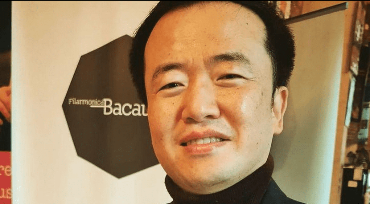 Un dirijor sud-coreean a murit după ce a căzut de la etajul 9 al unui bloc din București