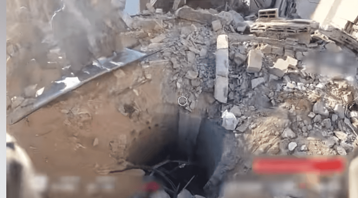 Armata israeliană spune că a descoperit un tunel lung de 55 de metri sub spitalul Al-Shifa din Gaza. VIDEO