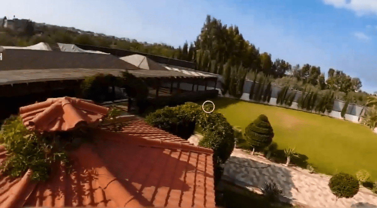 „Ei stau în paradis, rezidenții din Gaza trăiesc în iad”. Armata israeliană a percheziționat reședința de lux a lui Marwan Issa, adjunctul aripii militare a Hamas | VIDEO