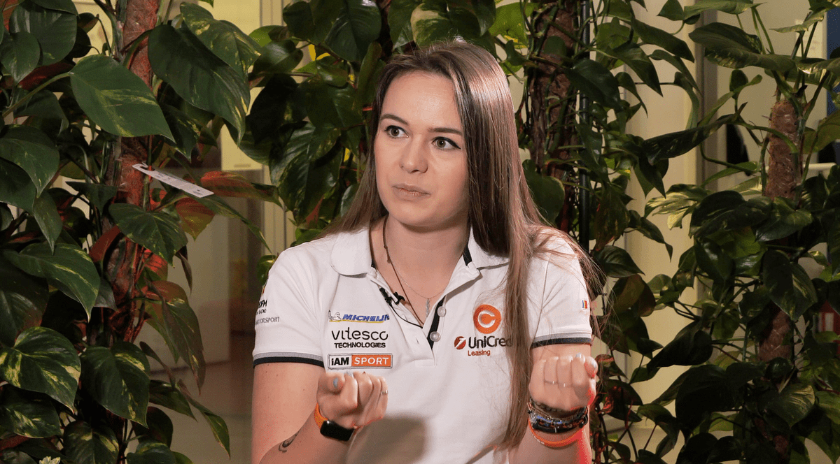 Cristiana Oprea, prima româncă-pilot care a concurat în Campionatul Mondial de Raliuri: „E greu să fii excepția și prima care face ceva”