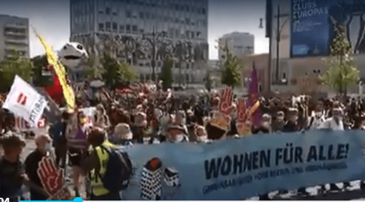 Mii de oameni au ieșit în stradă la Berlin și au manifestat împotriva chiriilor mari