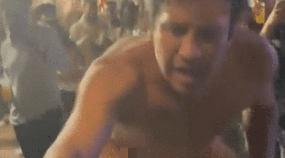 DJ-ul s-a dezbrăcat în mijlocul show-ului de la festivalul orașului spaniol Sonseca: „Era o energie care te invita să faci asta” | VIDEO