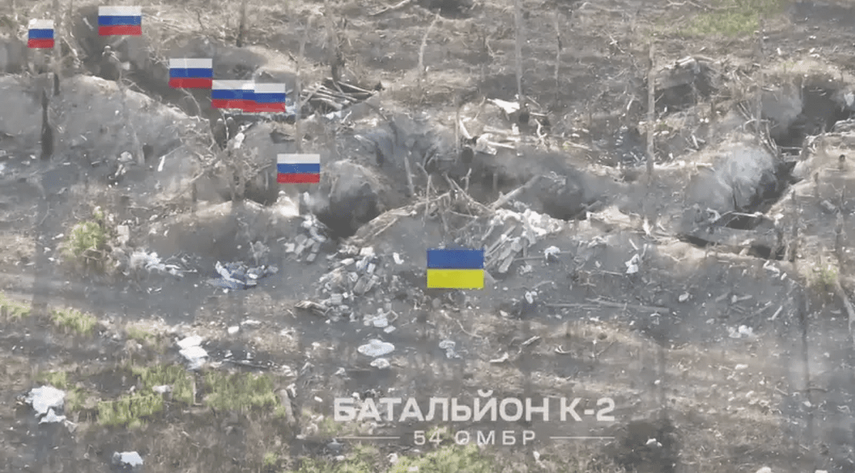 Soldat ucrainean filmat când respinge de unul singur atacul a 6 ruși: „Nu este film, este Rambo adevărat”