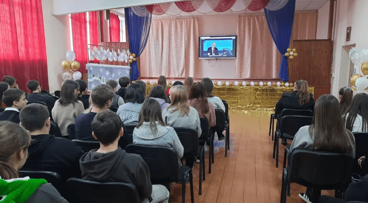 Copiii de grădiniță, puși să urmărească Linia Directă a lui Vladimir Putin: „Parte a procesului educațional”