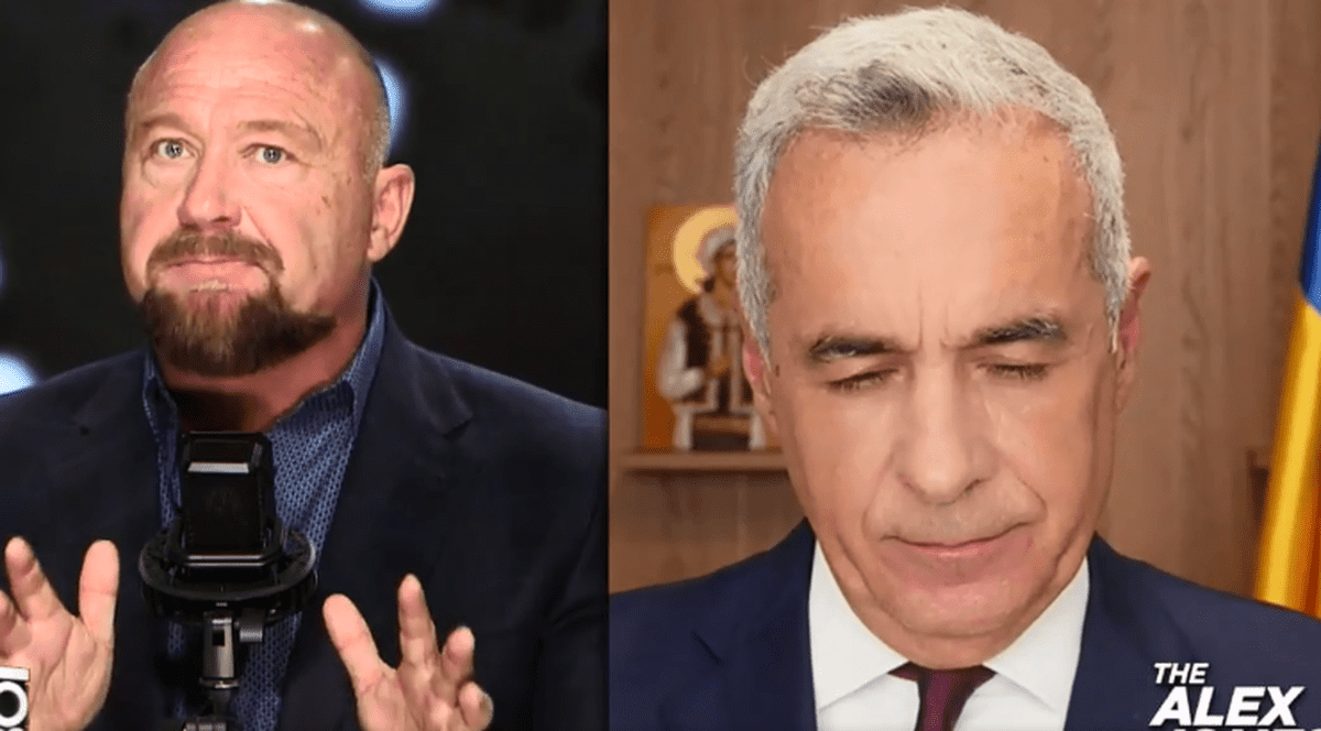 Călin Georgescu, interviu pentru conspiraționistul american Alex Jones: „NATO și UE vor să pornească Al Treilea Război Mondial, iar poarta de acces este România”