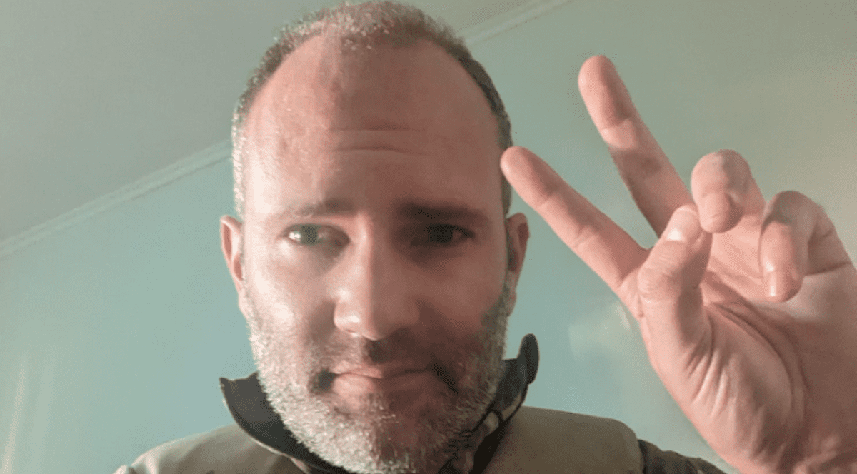 Povestea britanicului care a luptat pentru Ucraina. „M-am târât în tranșeea inamicului în toiul nopții… apoi s-a dezlănțuit iadul”