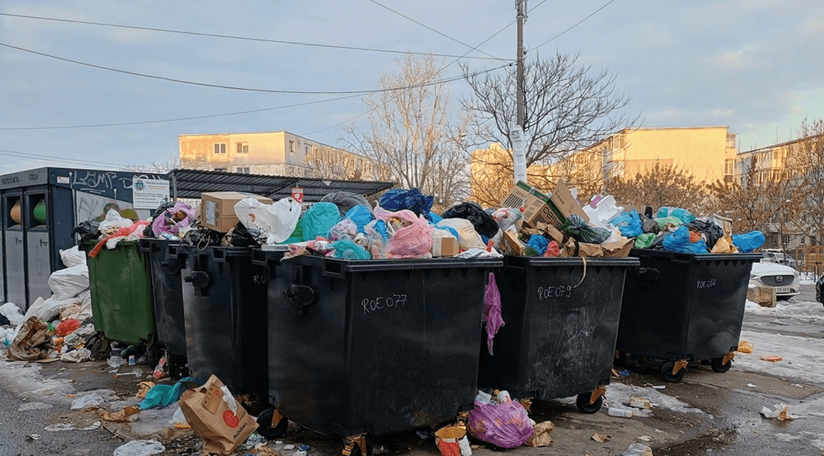 Stare de urgență cerută la Ploiești din cauza gunoaielor. Anunțul prefectului