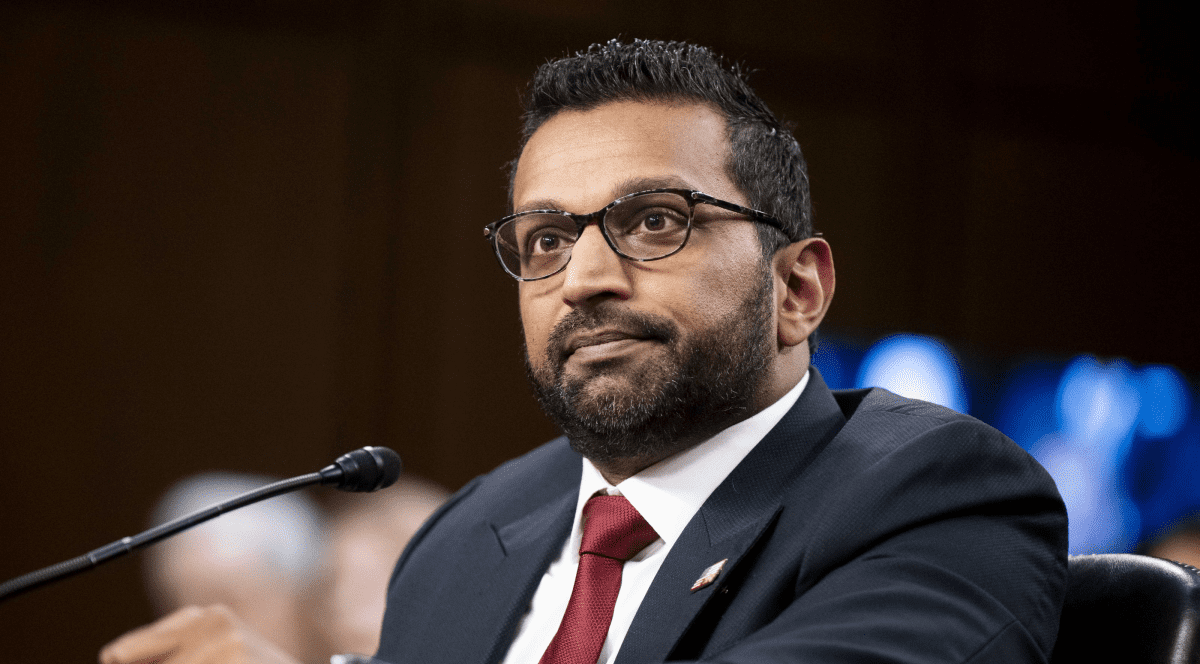 Șeful FBI se gândește să aducă antrenori din UFC care să-i învețe pe agenți arte marțiale