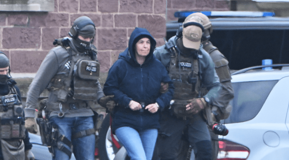 Recompensă de 25.564,60 de euro plătită unui cetățean care a oferit informații despre o teroristă prinsă după 41 de ani de căutări, în Germania