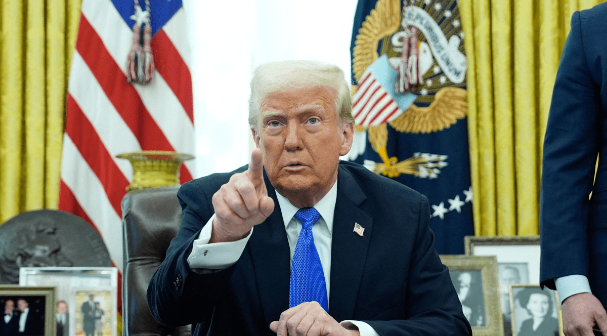 Donald Trump, în Biroul Oval Foto: Hepta