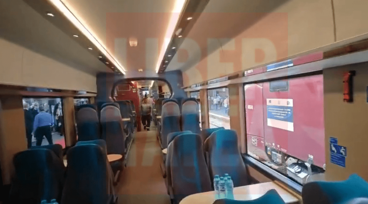 Interiorul trenului Leon, primul fabricat în România în ultimii 80 de ani