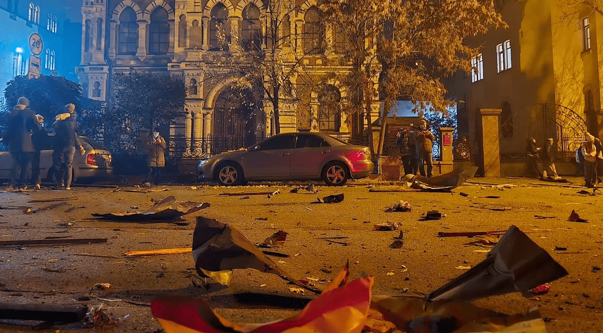 Atac rusesc masiv la Kiev