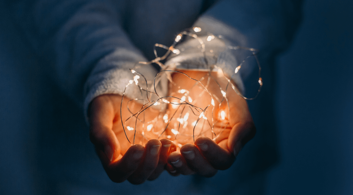 De sărbători, sprijinul emoțional este esențial. Clinicile de Psihoterapie Regina Maria rămân deschise pe 24, 25 și 26 decembrie