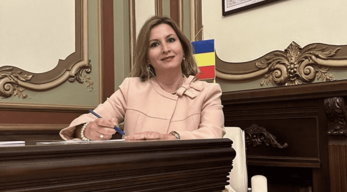 Elena Vlad, fosta directoare economică a PSD, a câștigat în medie 20.000 de euro pe lună . Foto; Cuget Liber