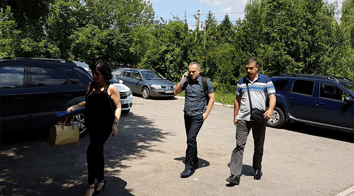 Procurorul care a luat șpagă 10 tone de motorină vrea prescripție sau reabilitare. Iulian Văduvan a fost condamnat „simbolic” pentru mită și spălare de bani