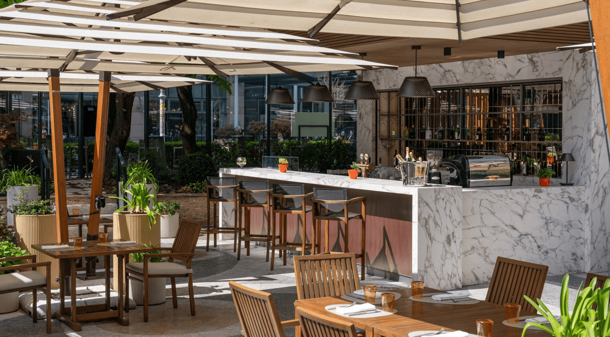 Experiențe culinare inspirate din sudul Europei pe Calea Victoriei: de la prânz la cină la JORJ Restaurant & Terrace în 2026