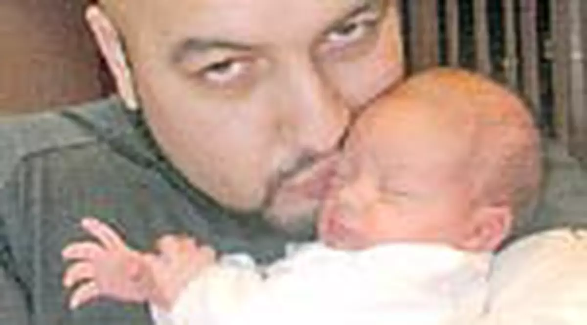 Fetita lui Mihai de la 3rei Sud Est s-a nascut 'subacvatic'