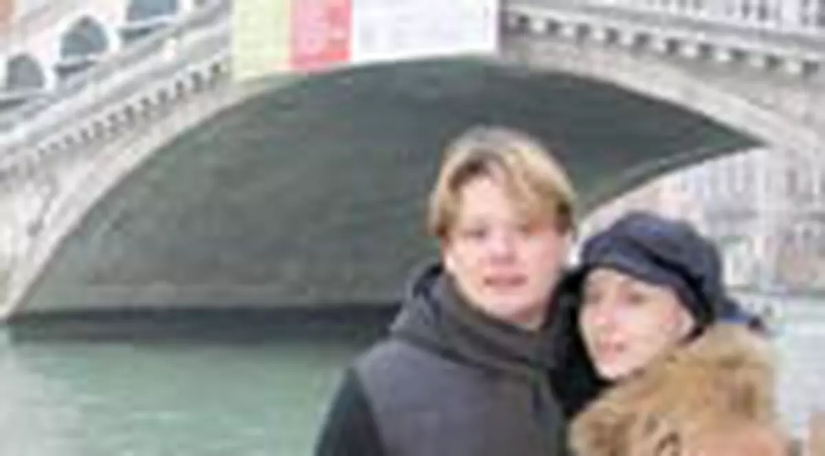 FUEGO SI-A DUS IUBITA LA VENETIA