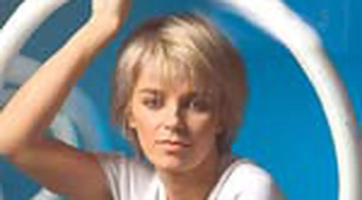 Gianina Corondan scrie versuri pentru copii