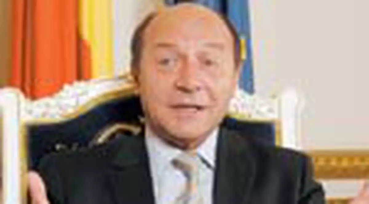 Basescu a plecat la Roma direct de la stadionul Giulesti