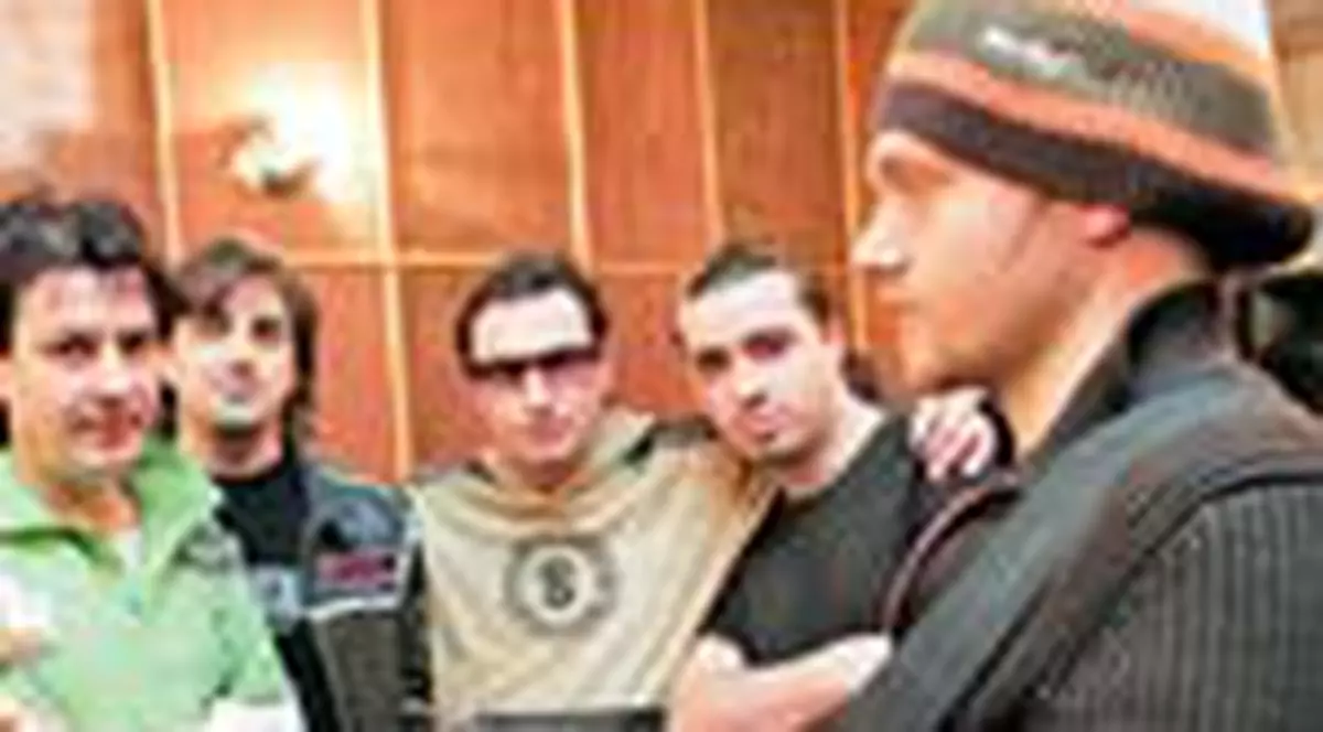 Krypton, live la Casa Eliad