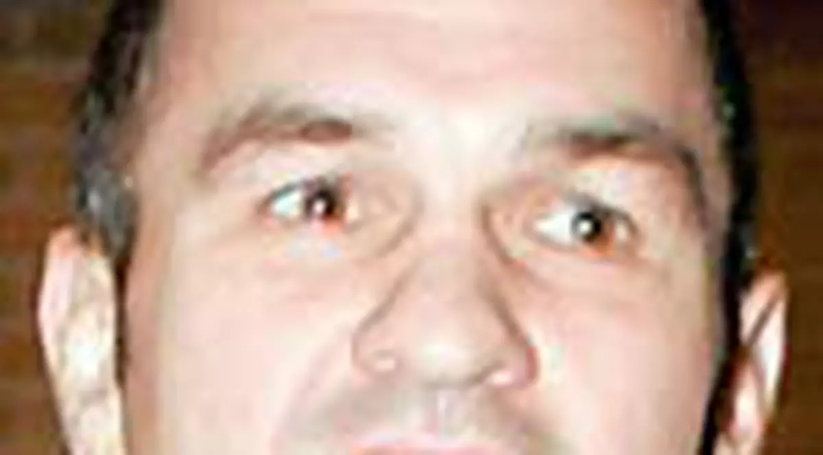 Cu cine tin vedetele?