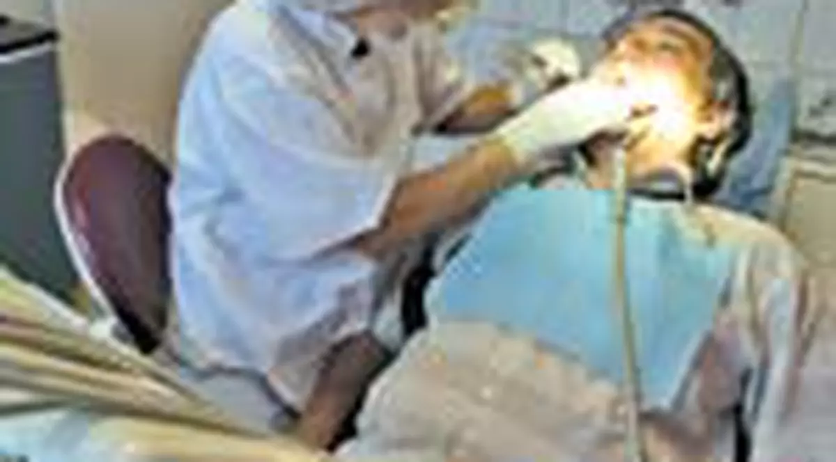 Strainii, invitati la 'turism dentar' in Romania