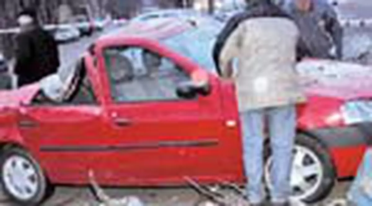 Furtuni si inundatii in 19 judete